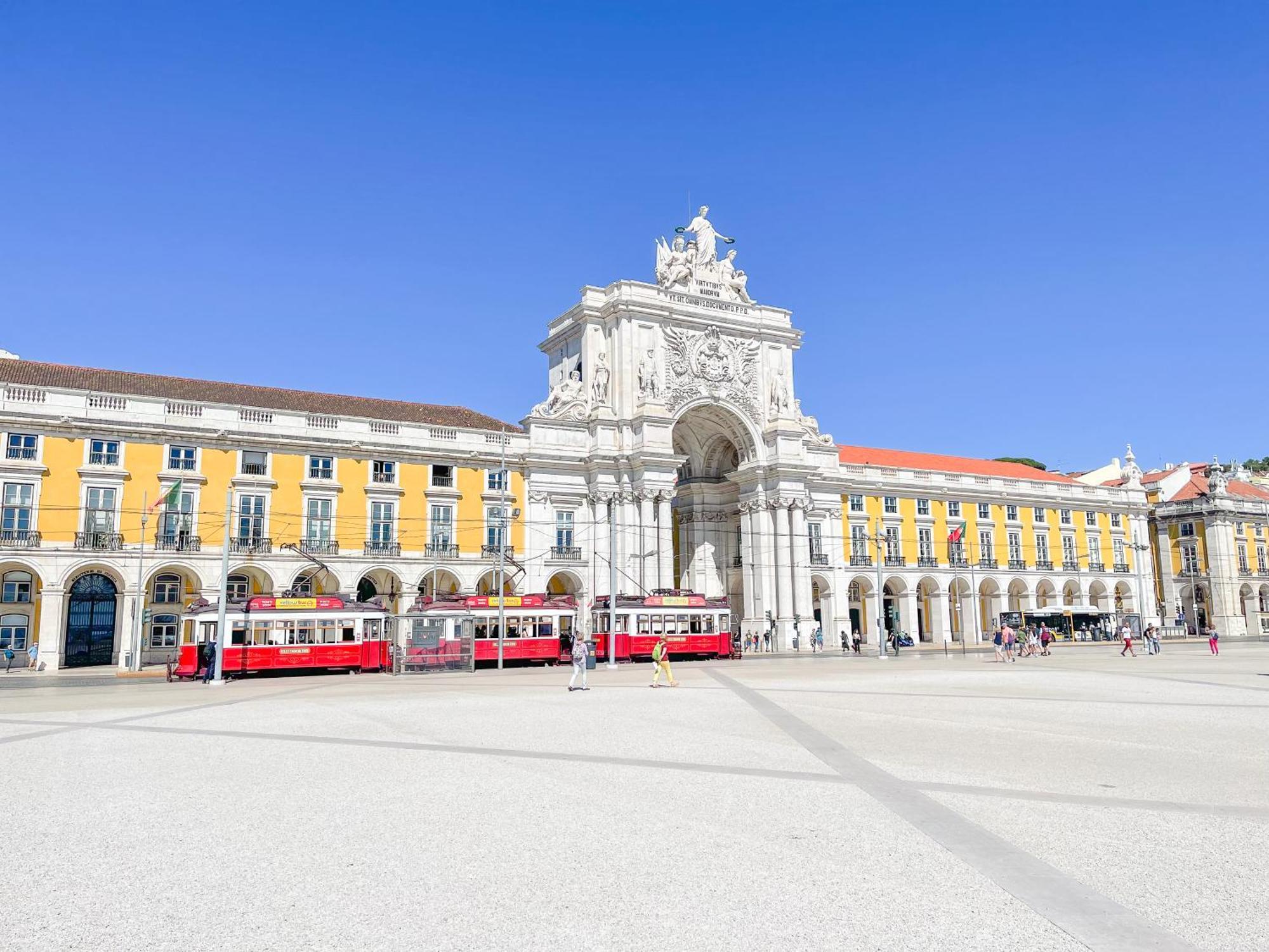 Arsenal 108, Design Apartments - New Light Downtown Chiado And River Lisbon Exterior photo